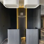 Westin House 113 Apartment