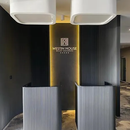 Westin House 113 アパート