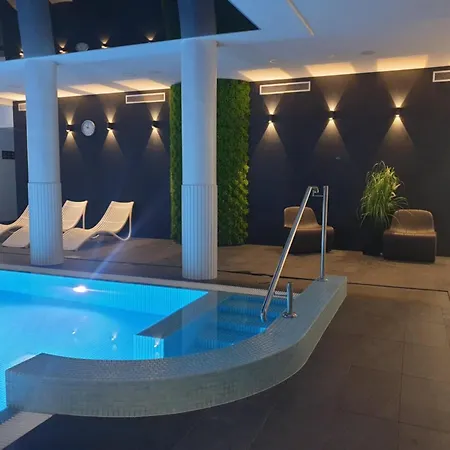 Westin House 113 アパート *