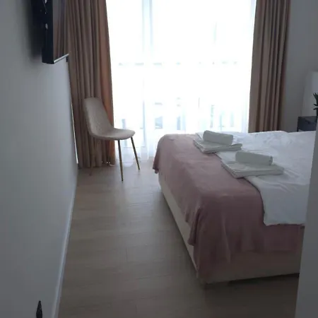 Westin House 113 アパート コウォブジェク
