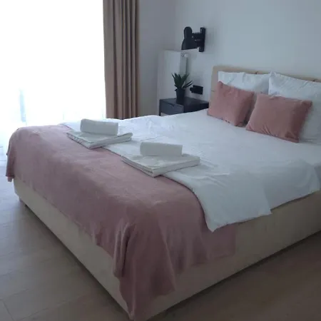 Westin House 113 アパート コウォブジェク
